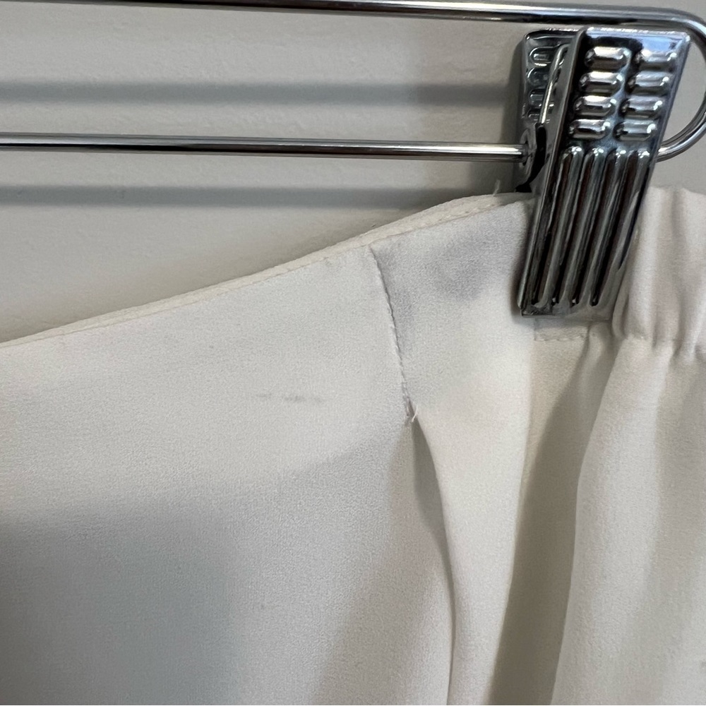 Aritzia Babaton Rodrigo Blouse Off Shoulder White Blouse - Picture 14 of 15